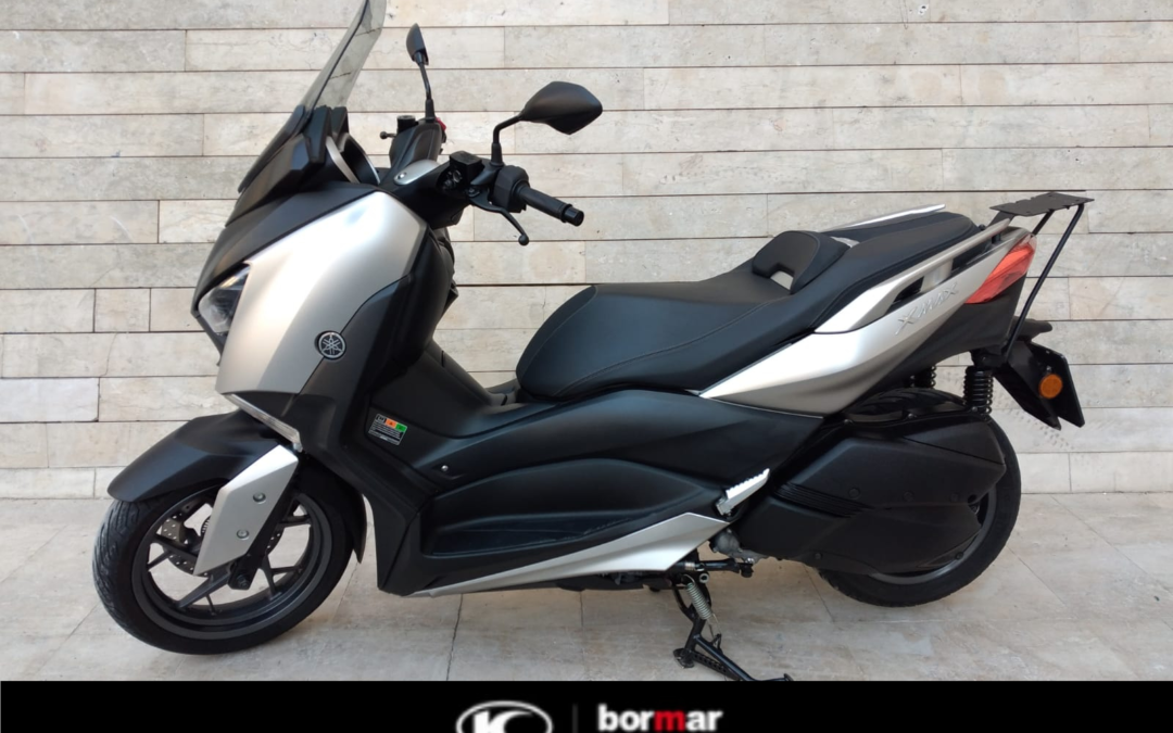YAMAHA X-MAX 300