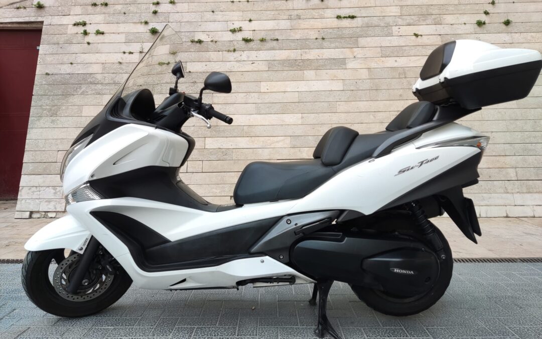 HONDA CB500F