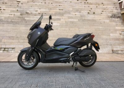 YAMAHA X-MAX 125 TECH