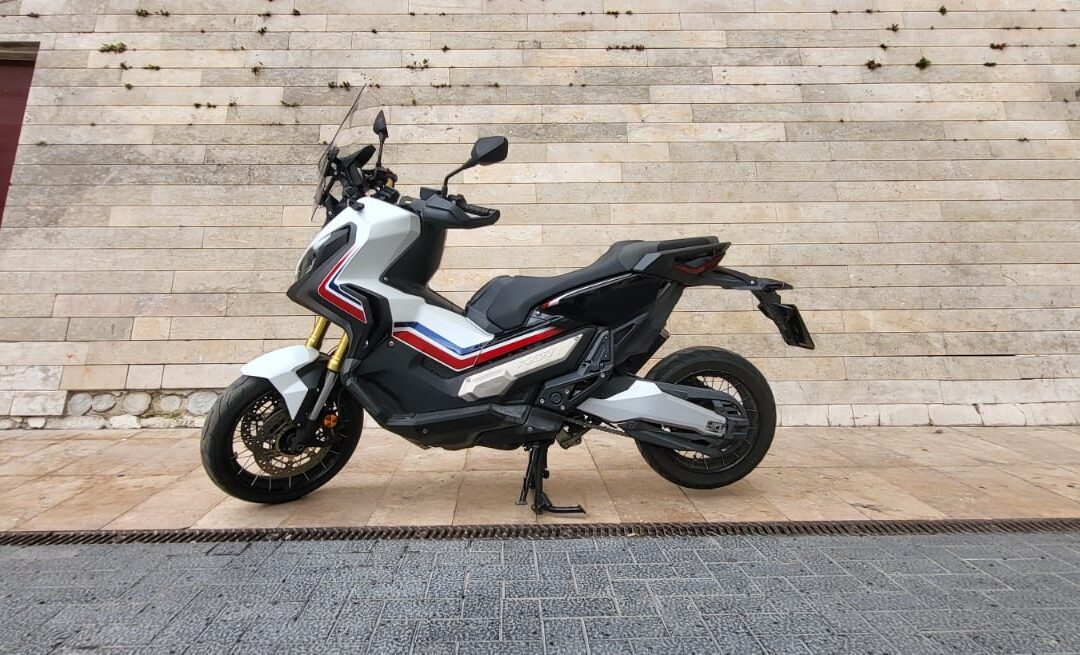 HONDA X-ADV 750