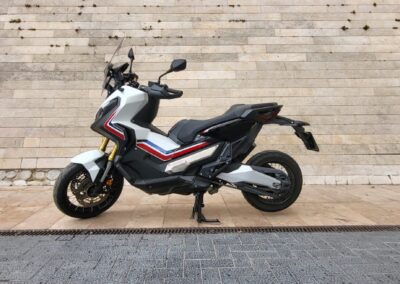 HONDA X-ADV 750