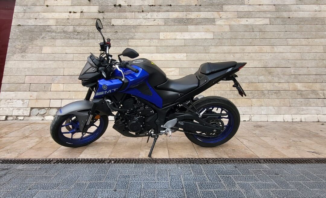YAMAHA MT-03