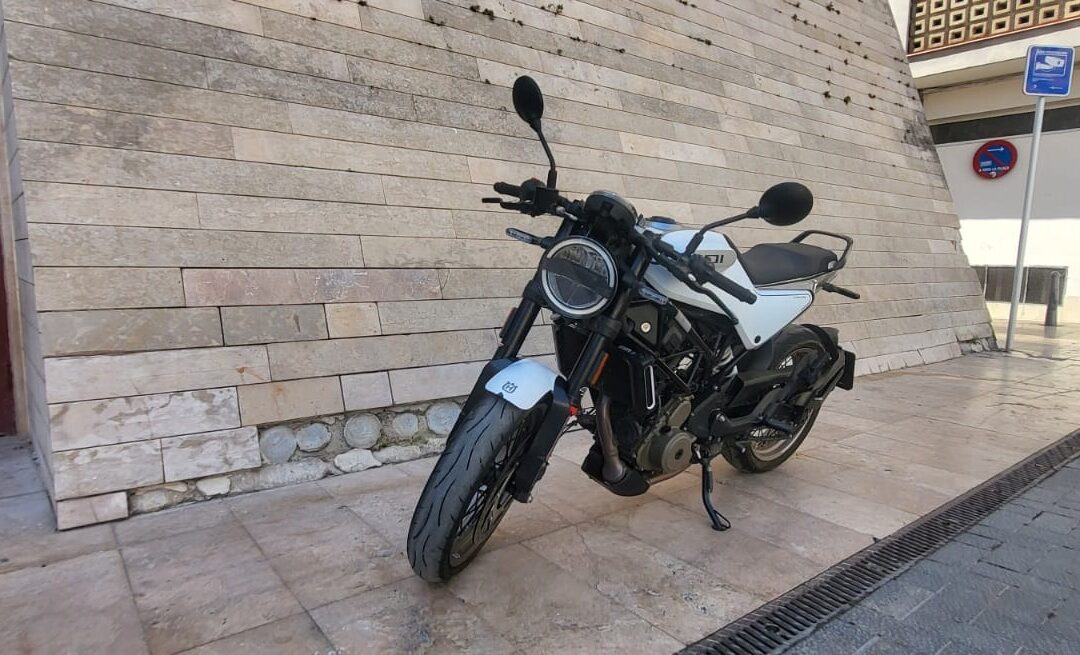 HUSQVARNA SVARTPILEN 401