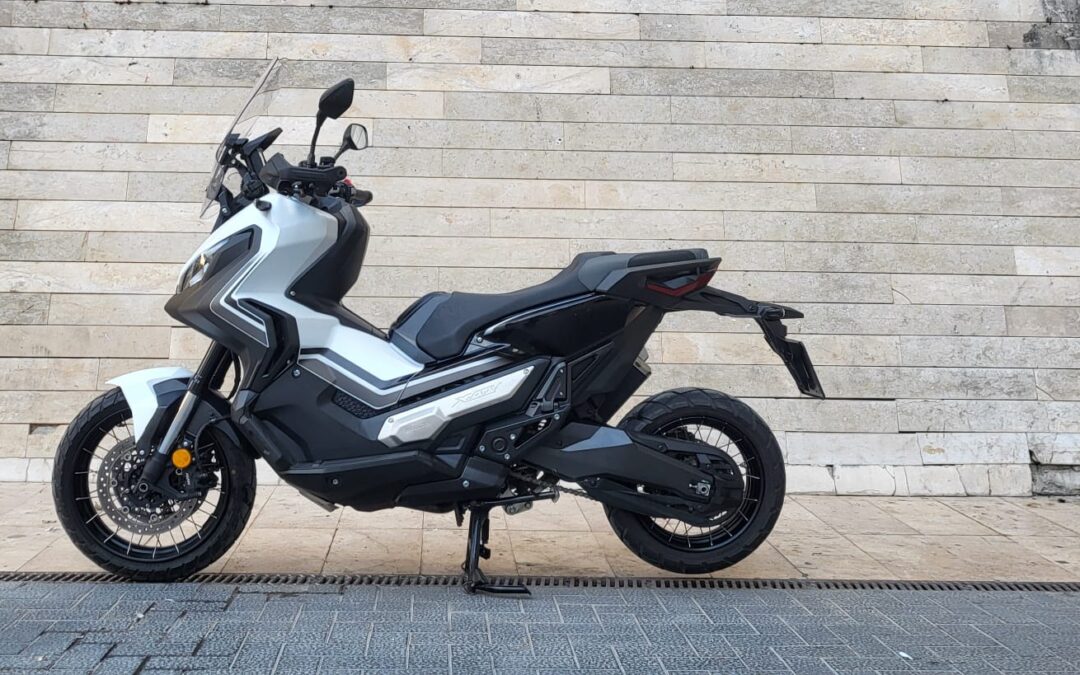HONDA X-ADV 750