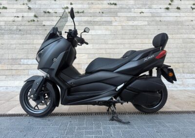 YAMAHA XMAX 300