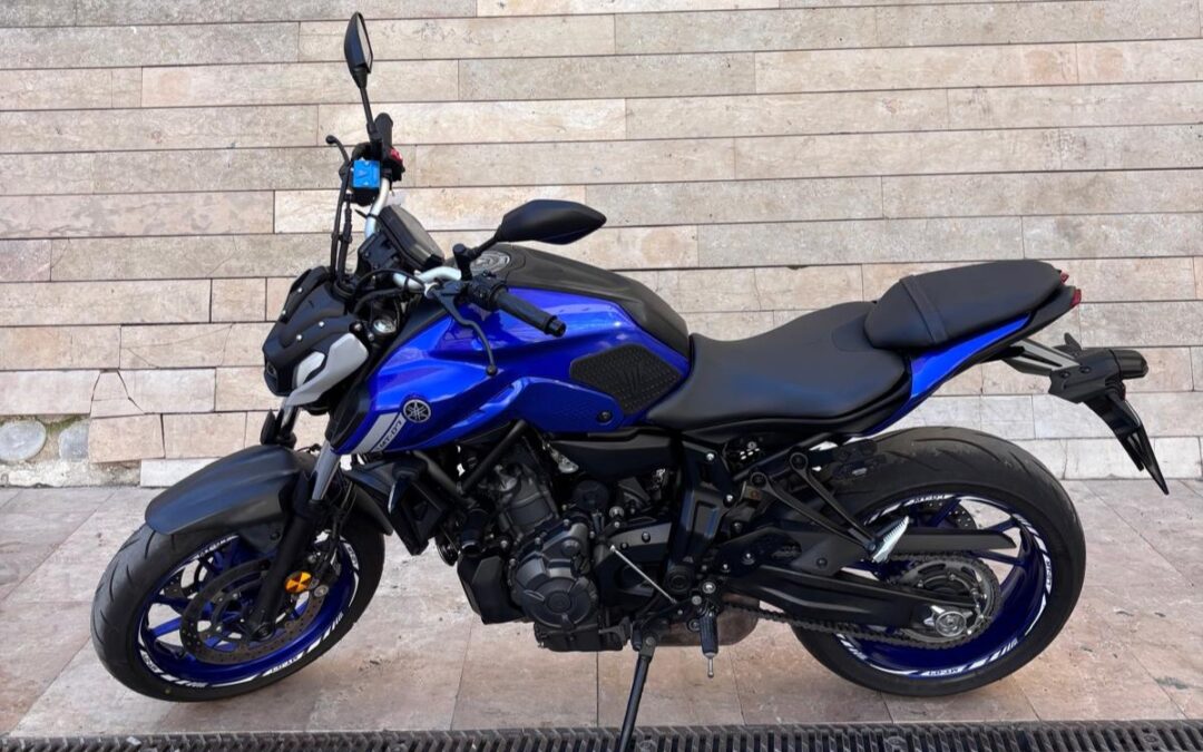 YAMAHA MT07