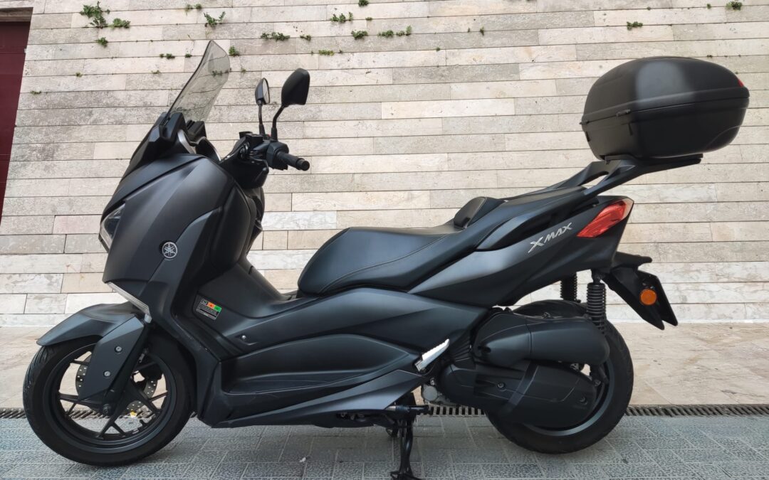 YAMAHA XMAX 125
