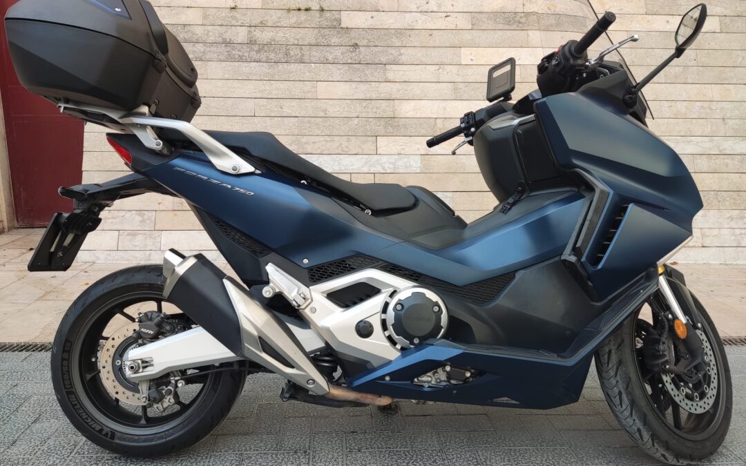 HONDA FORZA 750