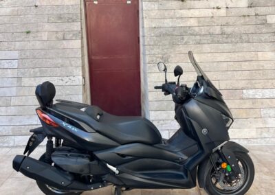 YAMAHA XMAX 400